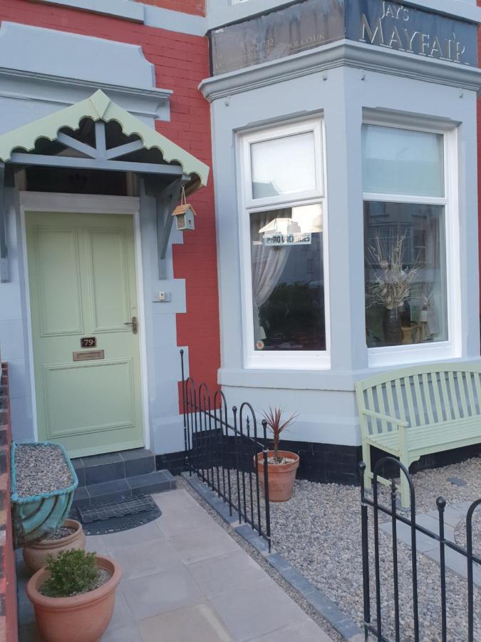 J'S Mayfair Guest House ブラックプール エクステリア 写真