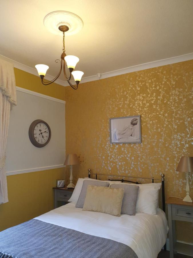 J'S Mayfair Guest House ブラックプール エクステリア 写真