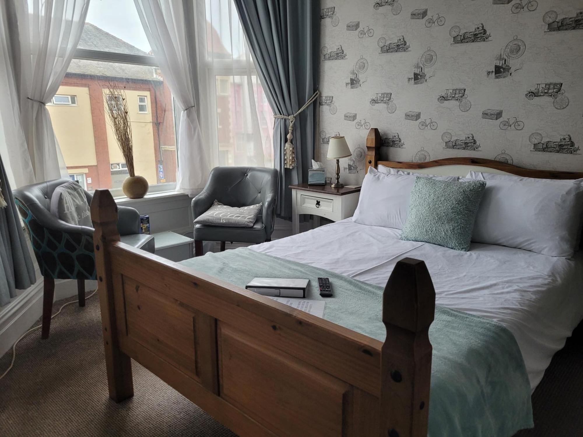 J'S Mayfair Guest House ブラックプール エクステリア 写真